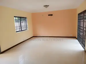 5bdrm House in Hfc Estate, Spintex for rent