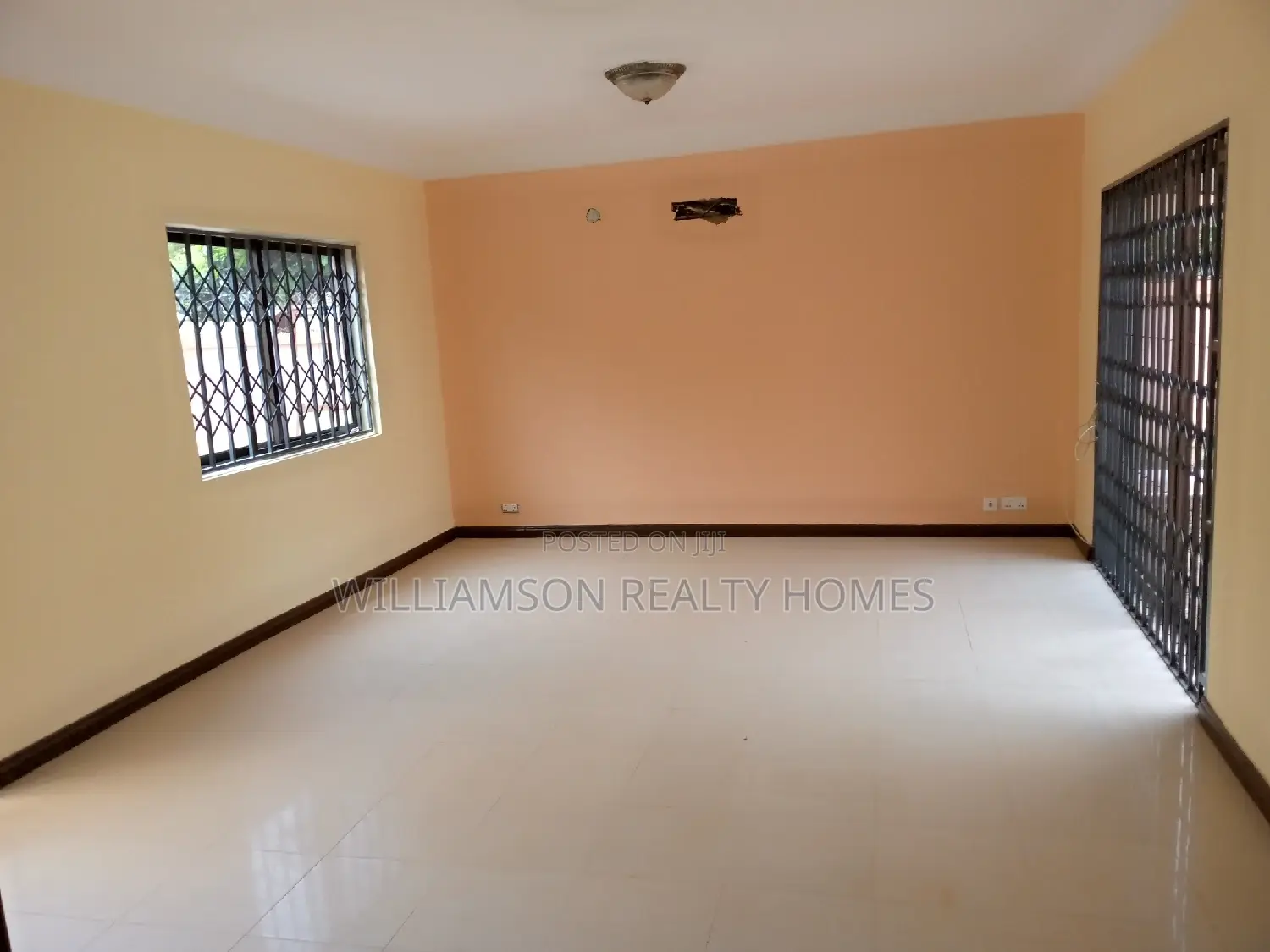 5bdrm House in Hfc Estate, Spintex for rent