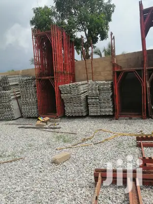 Decking/Pillars/Retaining Wall/Scaffolds /Formworks/Props