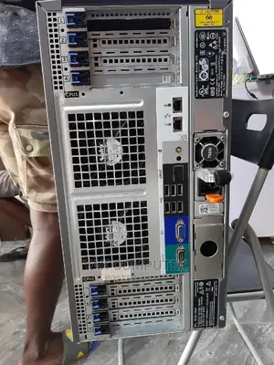 Server Dell PowerEdge T630 32GB Intel Xeon HDD 2T