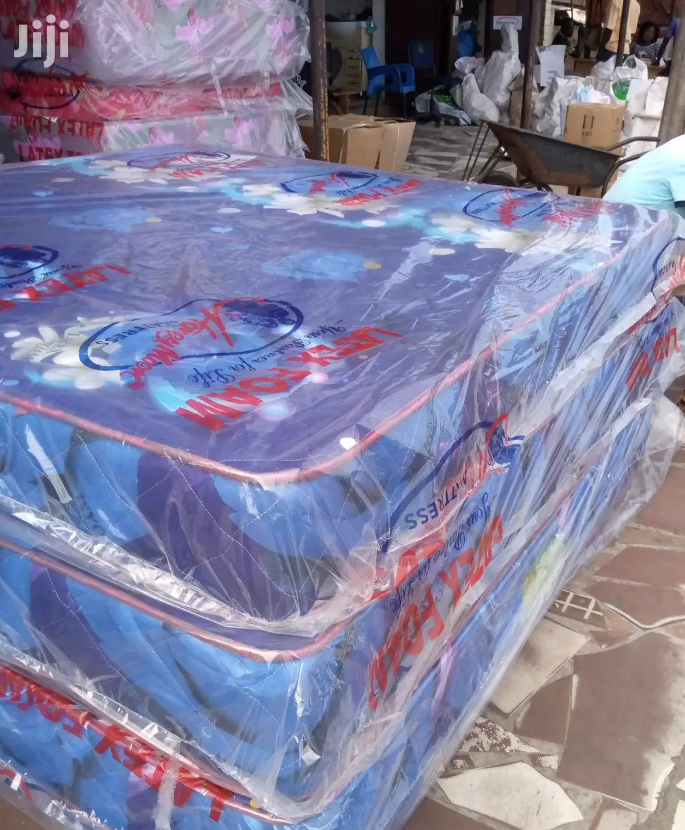 Queen Size Mattress (8 Inches Thick)