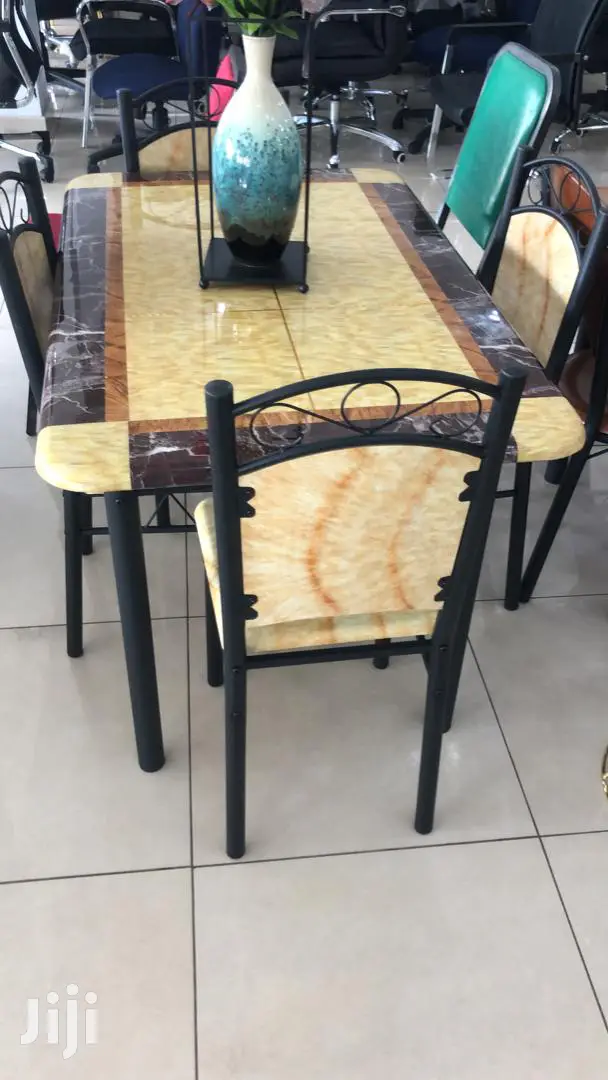 Classic Dinning Set