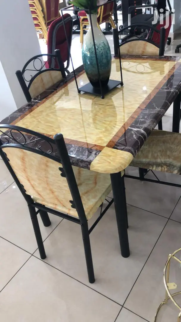 Classic Dinning Set