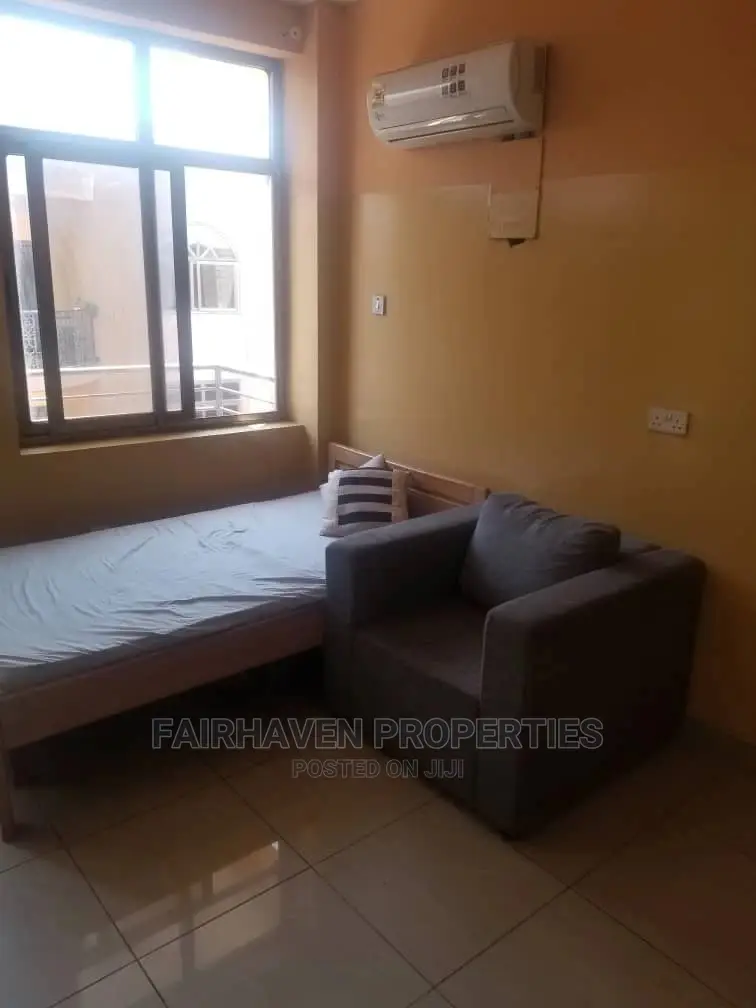 Furnished 1bdrm Block of Flats in La Wireless for Rent