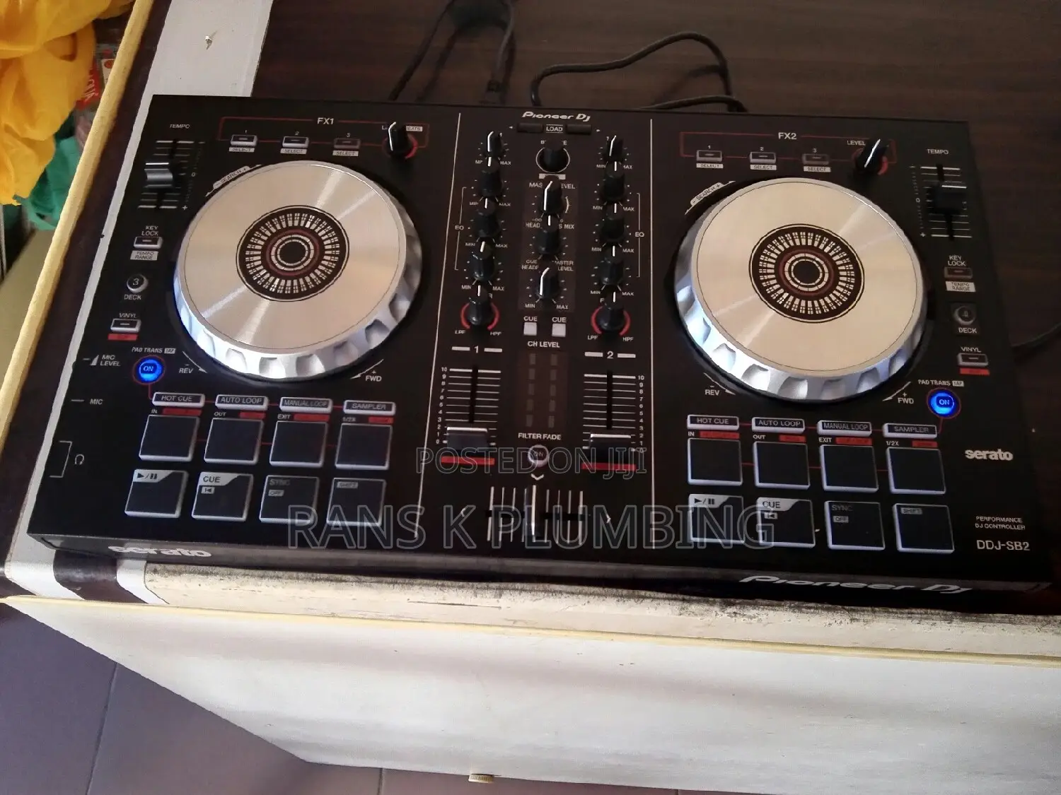 Professional DJ,Live Band And Sound Engineer
