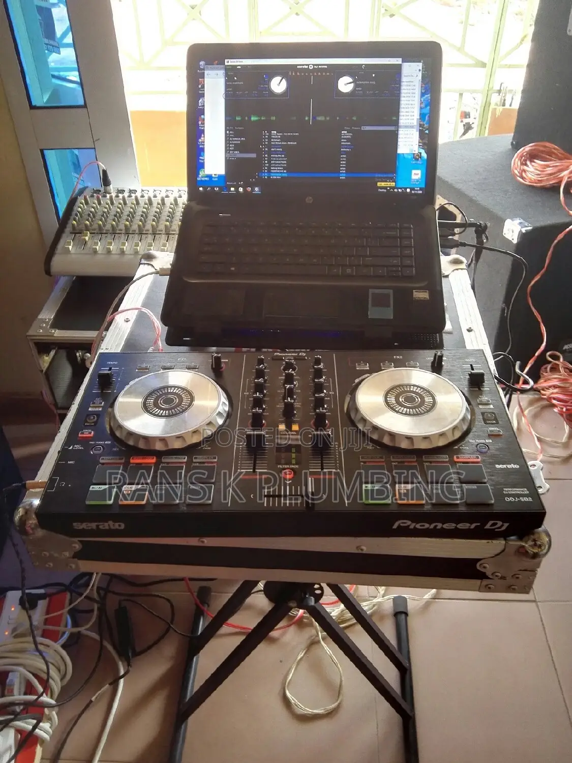Professional DJ,Live Band And Sound Engineer