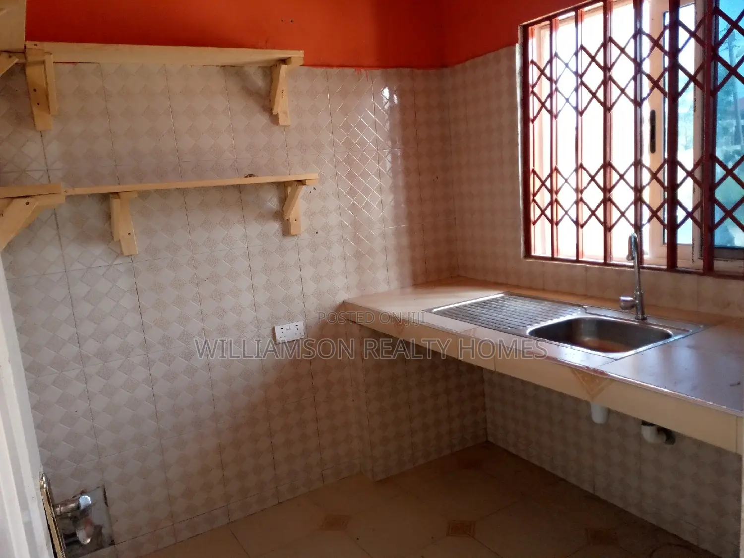 1bdrm Apartment in Community 18, Spintex for rent