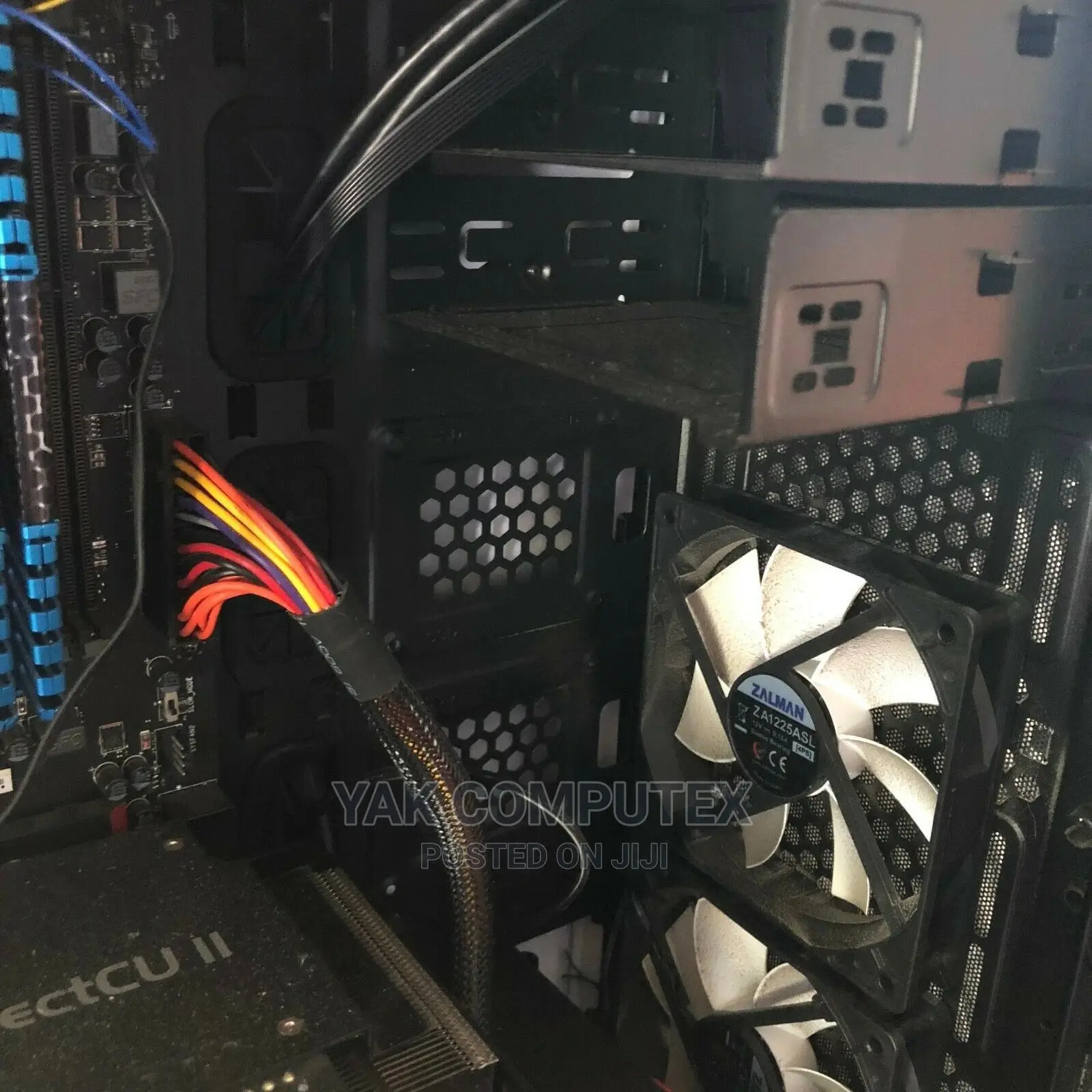Desktop Computer MSI Aegis Ti3 8th 8GB AMD HDD 1T