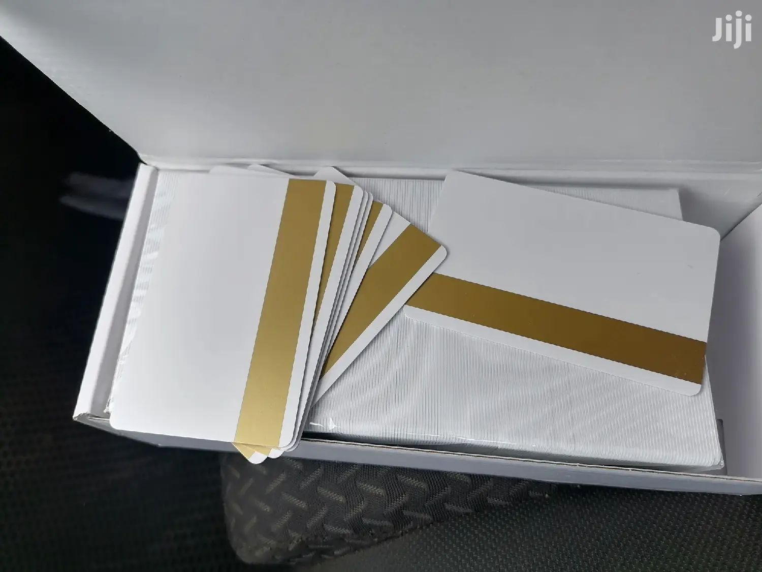 Magnetic Strip Swipe Card Blank Cards. High Quality Quality