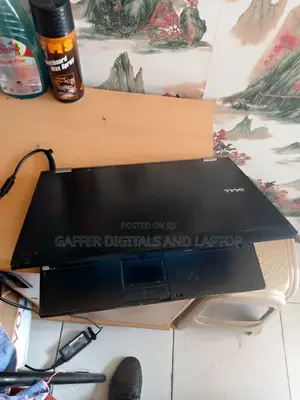 Laptop Dell Adamo Onyx 4GB Intel Core 2 Duo HDD 250GB