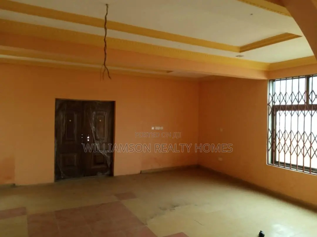 4bdrm Apartment in Hfc Estate, Spintex for rent