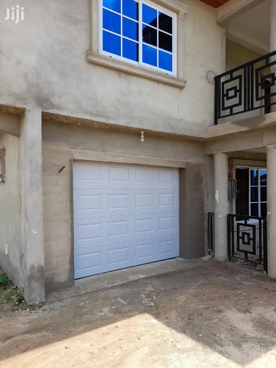 Morden Remote Control Garage Door