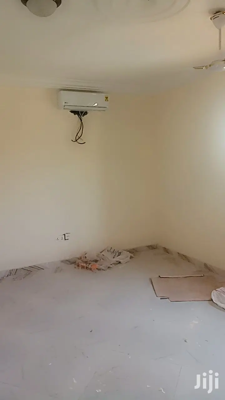 Mini Flat in Awoshie for rent