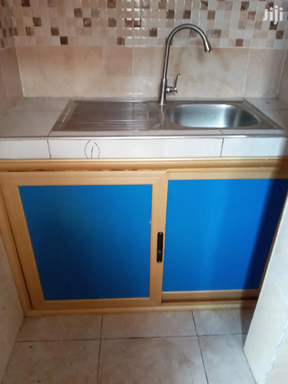 1yr Exe Single Room S/C Apartment