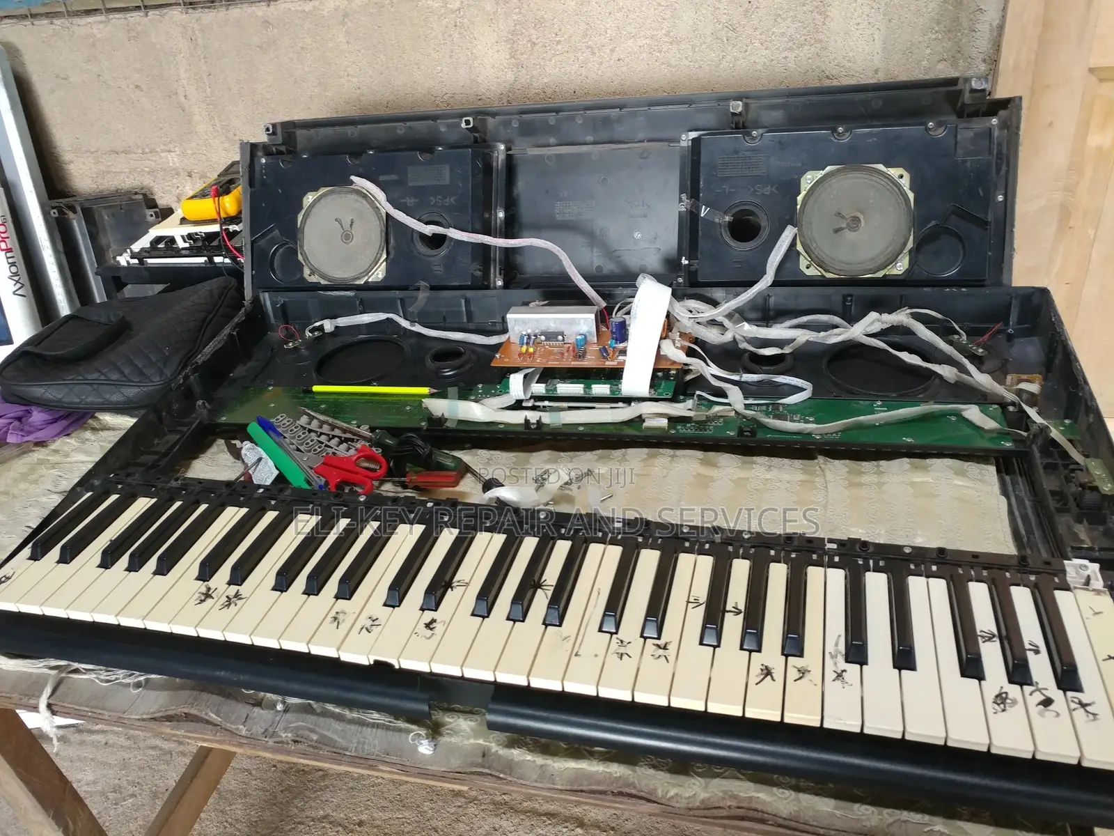 Eli Keyboards Repairs, Piano, M-Audio and Synthesizers.