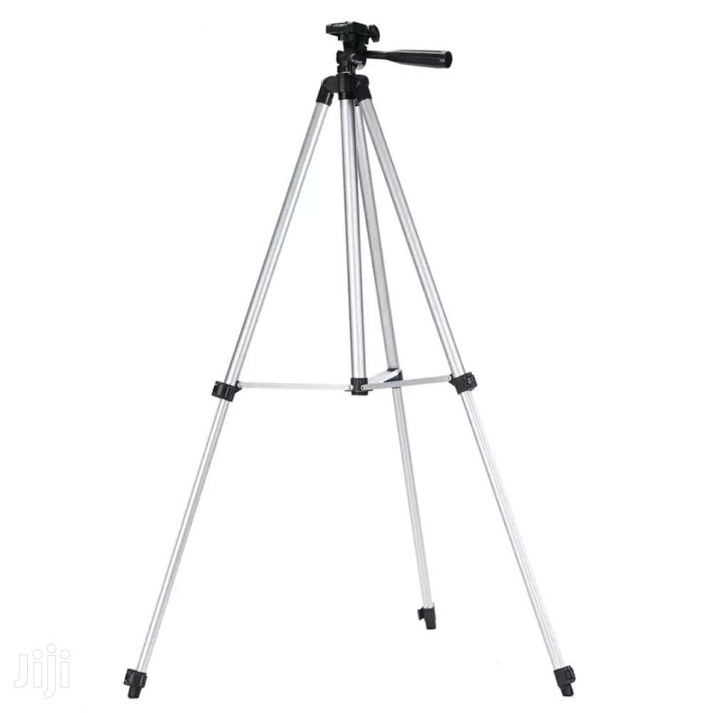 Tripod Stand (6ft Tall)