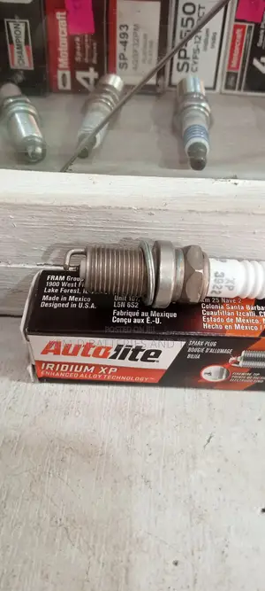 Original Autolite XP3922 Iridium Spark Plugs + Delivery