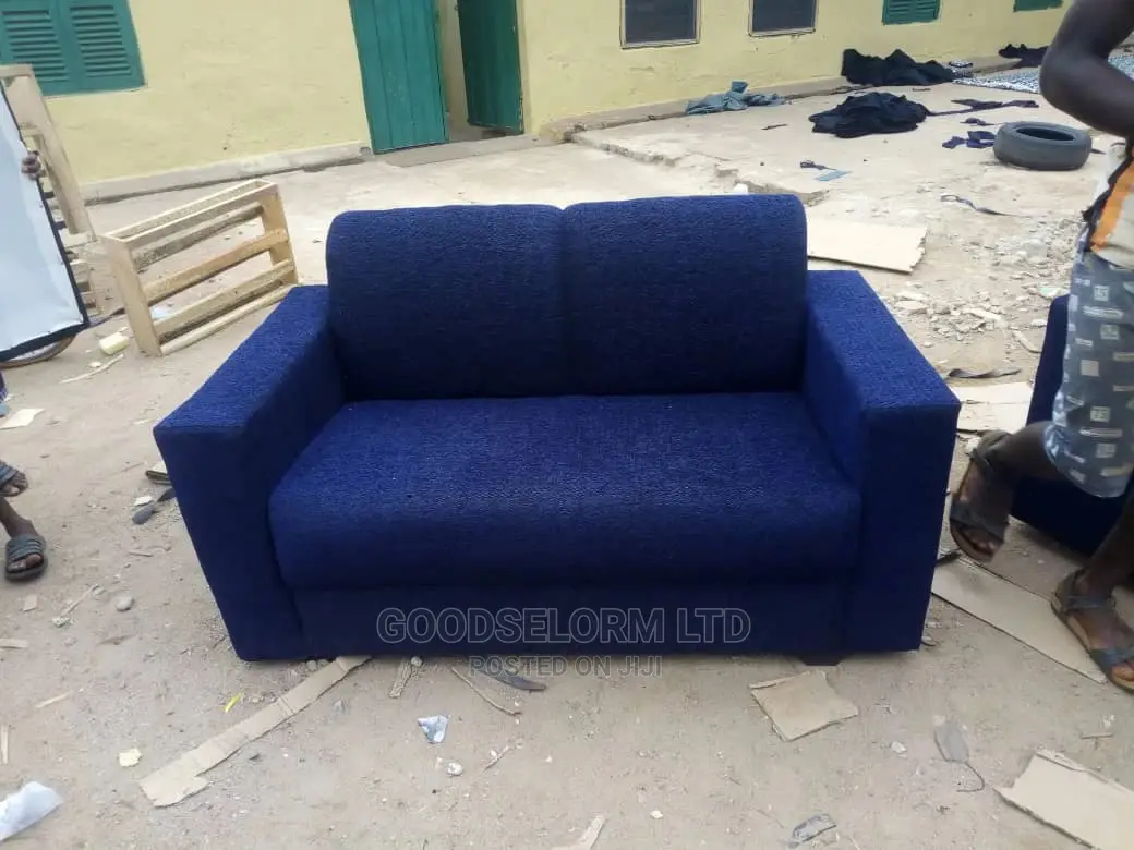 2in1 Sofa With Pillows