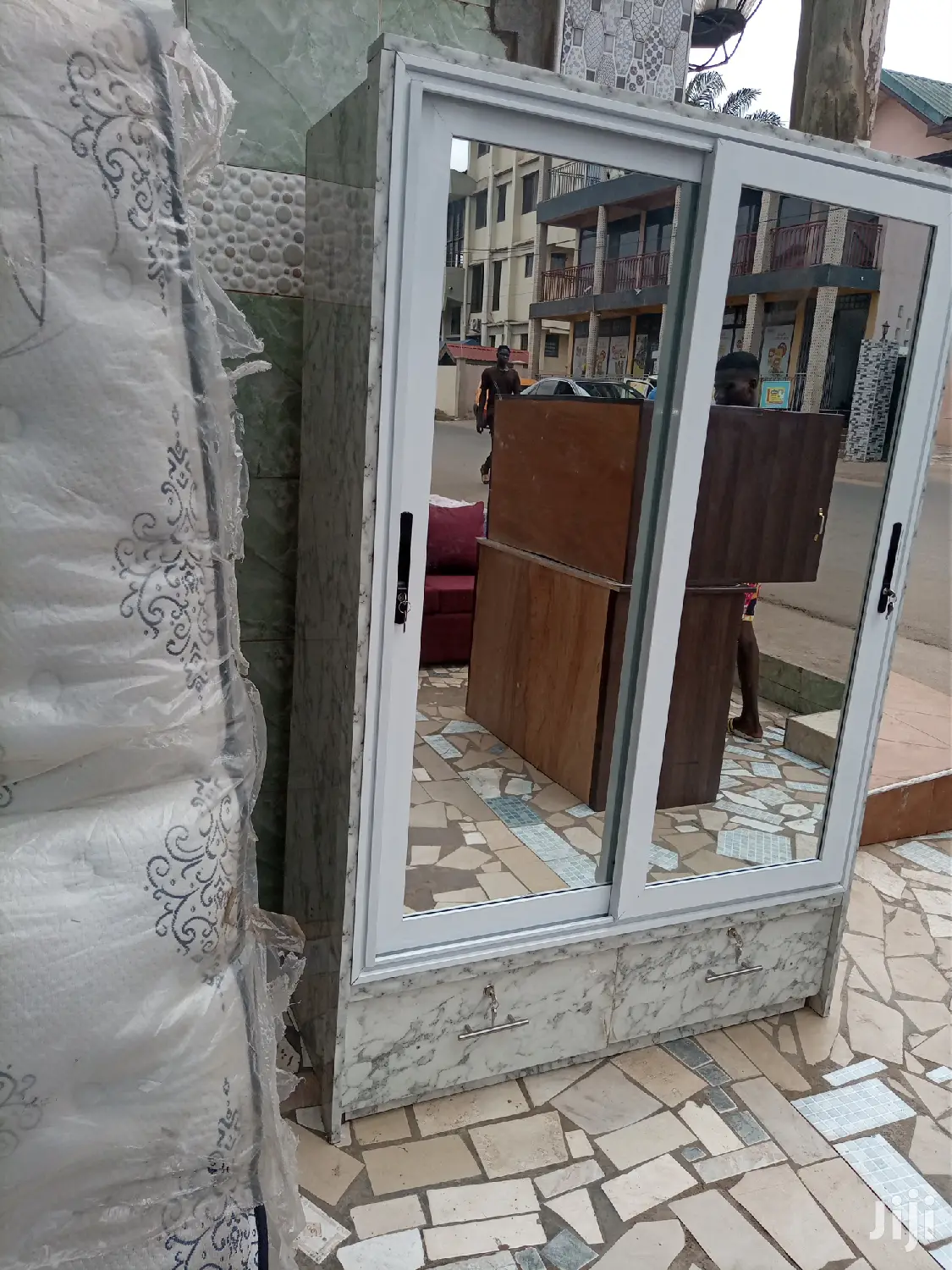 Modenised Wardrobe Sliding Doors