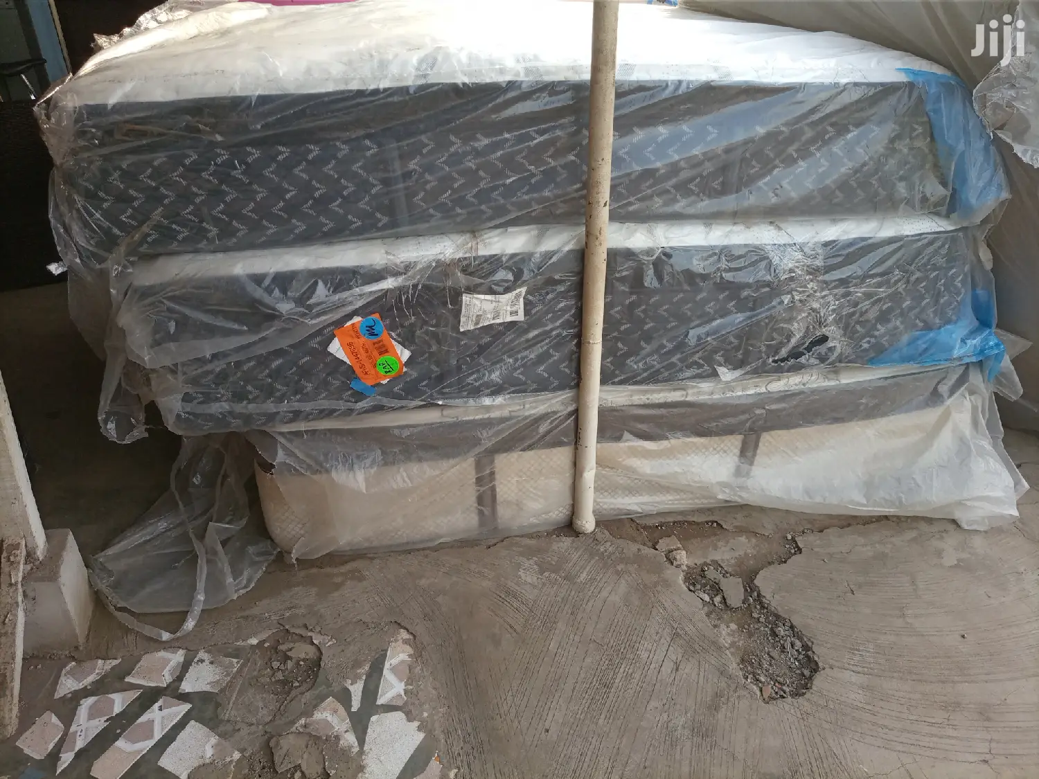 New King-Size Mattress 15 Inches. Free Delivery