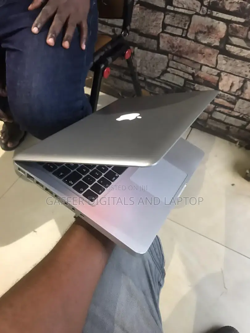 Laptop Apple MacBook 2008 4GB Intel Core 2 Duo HDD 256GB