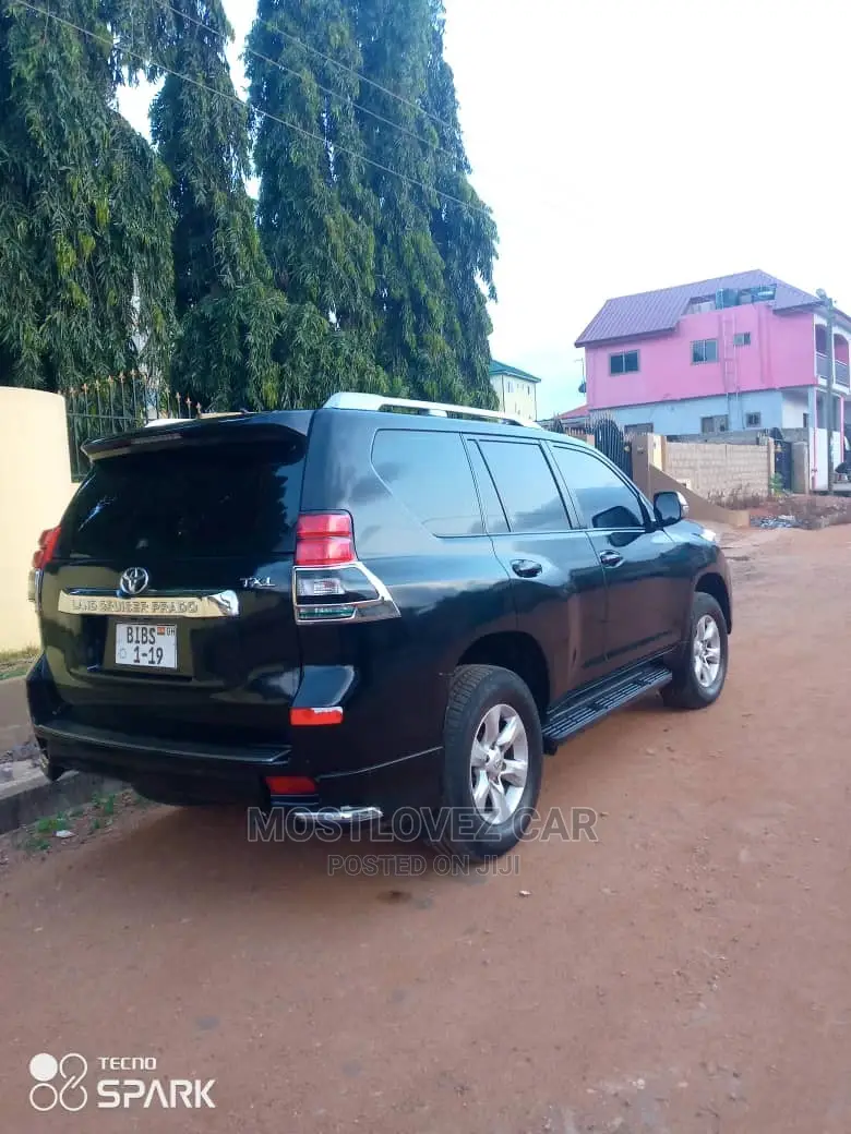 Car Rentals Prado for Rent in Accra . Landcruisers Prados