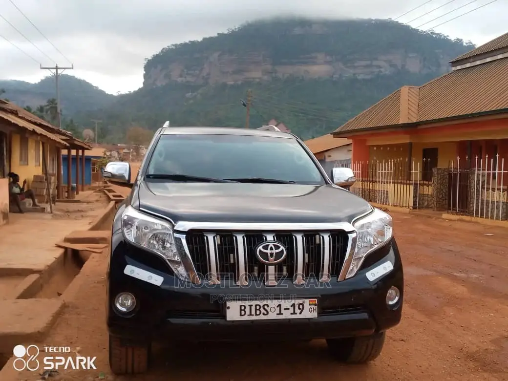 Car Rentals Prado for Rent in Accra . Landcruisers Prados