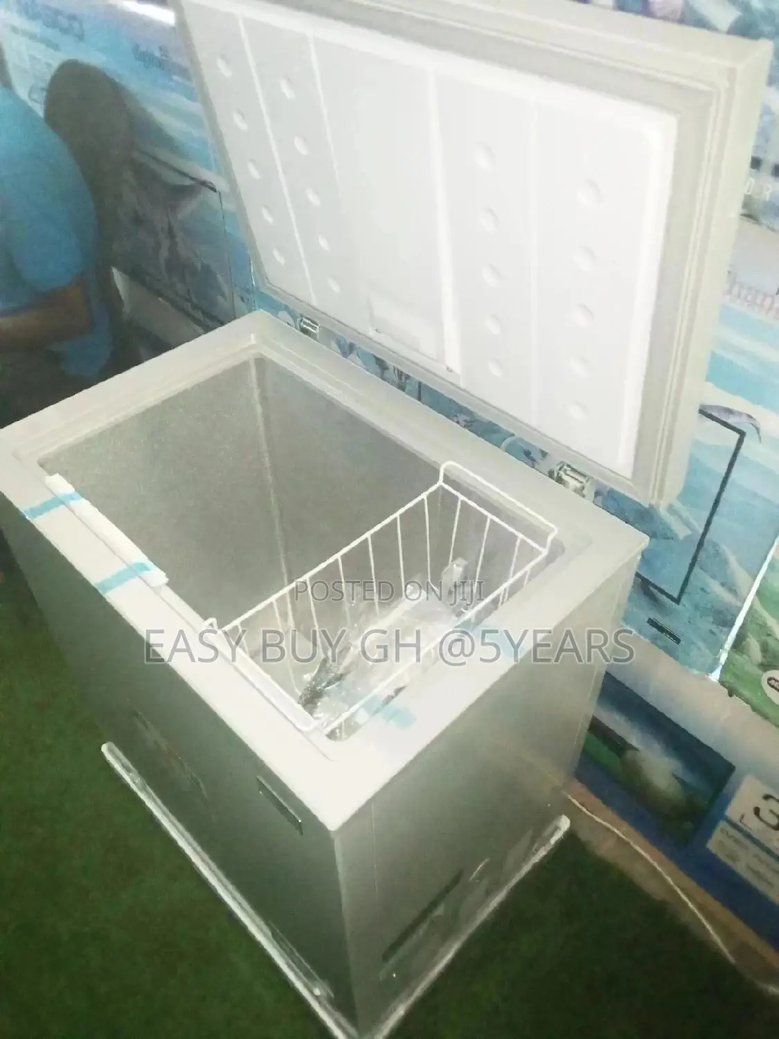Quality Inn Nasco 200 Chest Freezer