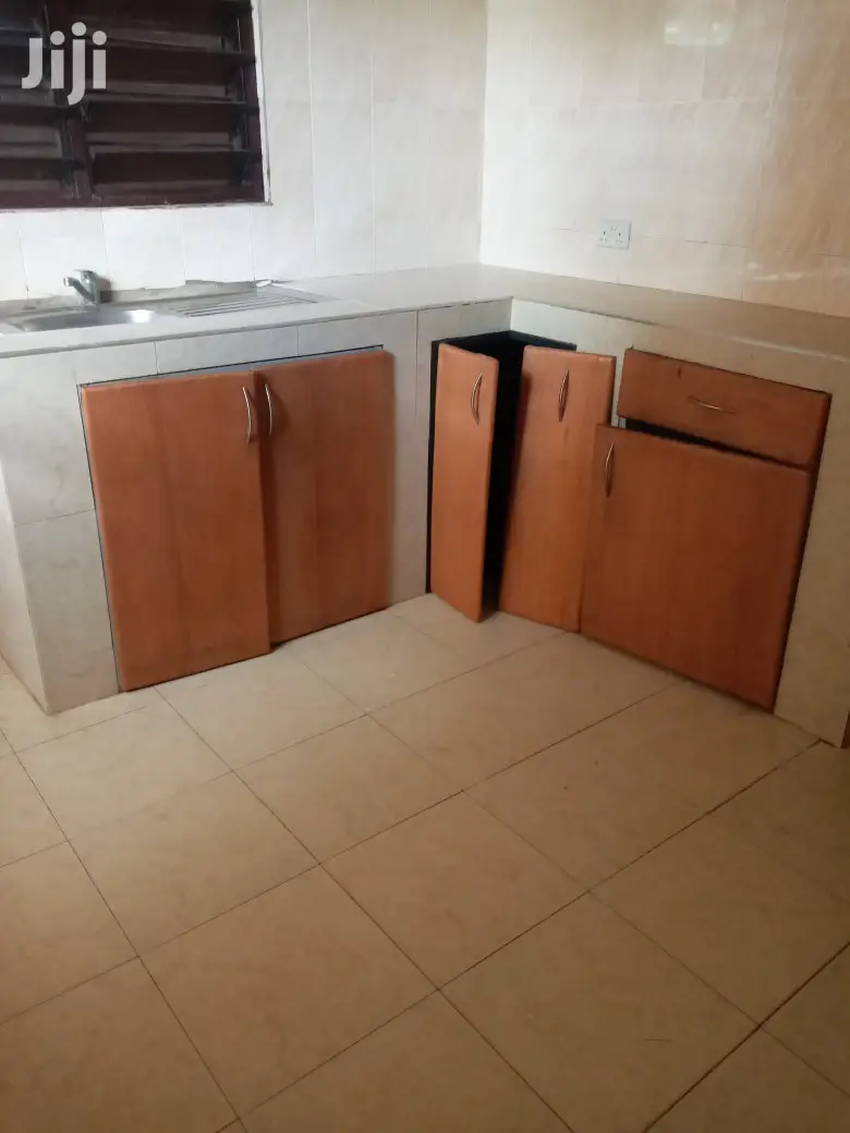 Extreme Chamber and Hall S/C Dansoman