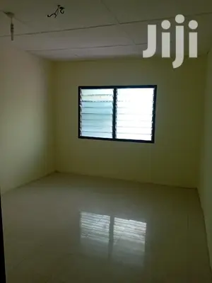 Extreme Chamber and Hall S/C Dansoman