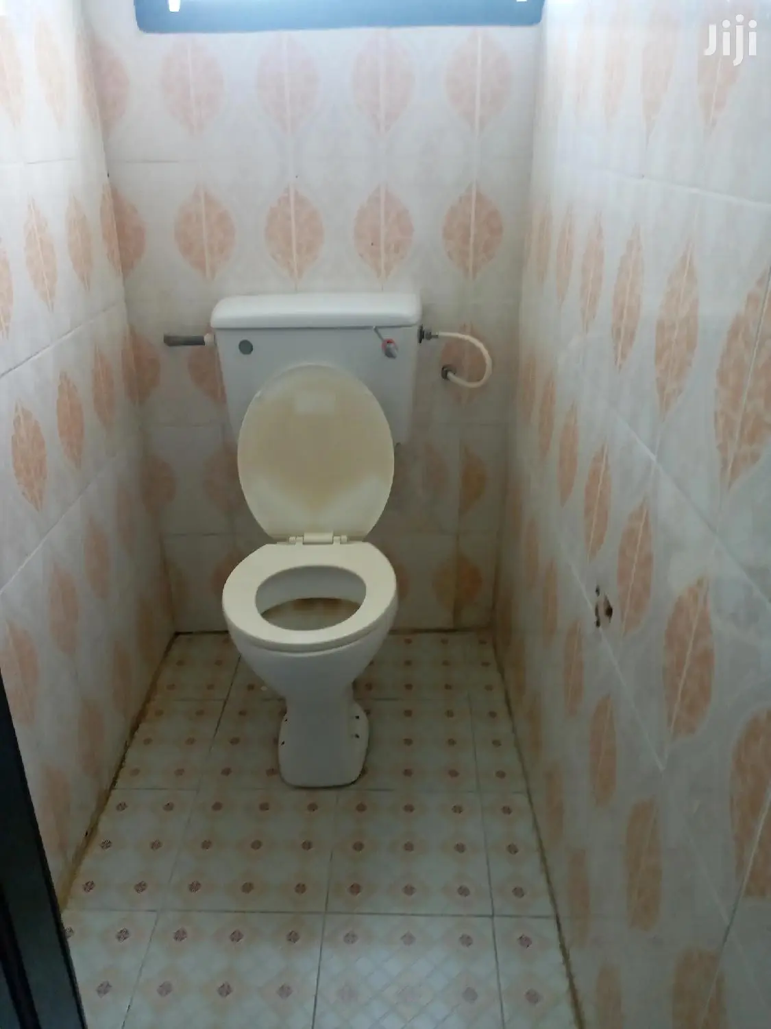 Extreme Chamber and Hall S/C Dansoman