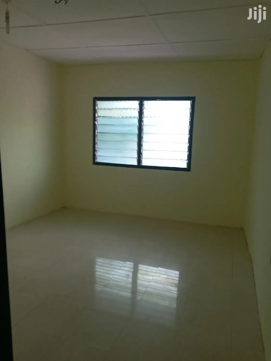 Extreme Chamber and Hall S/C Dansoman
