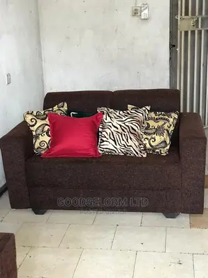 Furniture 2in1 With Pillows