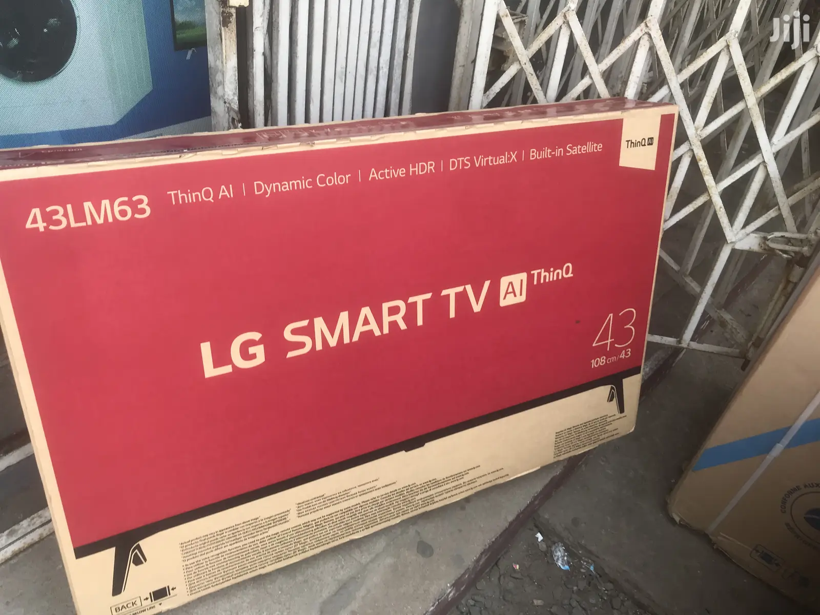 Analog, Digital & Satellite LG 43LM6300PLA TV (43")