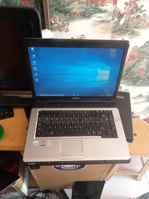 New Laptop Toshiba A50 4GB Intel Core 2 Duo HDD 250GB