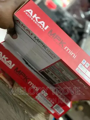 Akai Professional MPK Mini Mkii- 25keys, 8- Drum Pads
