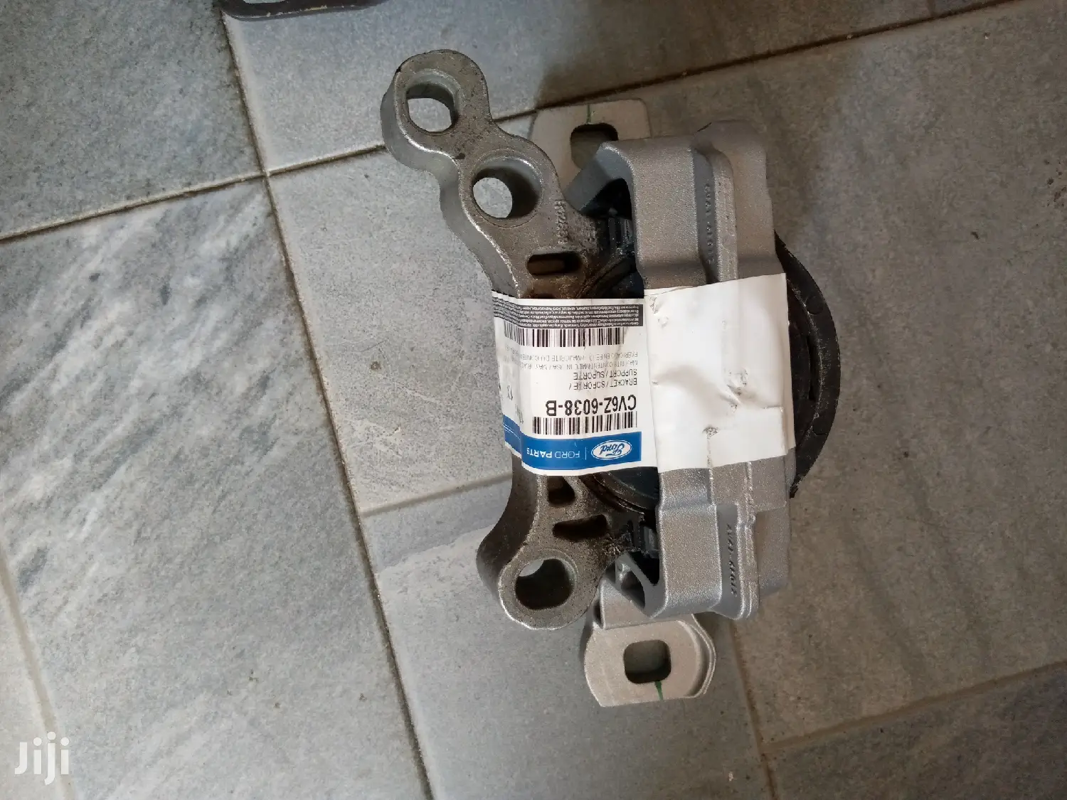 Ford Escape 1.6 Liters Engine Seat ( Motorcraft)