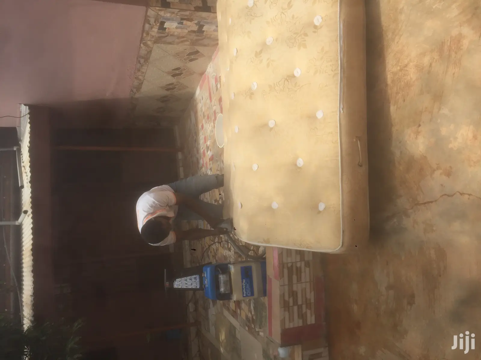 Cleaning & Laundry Services