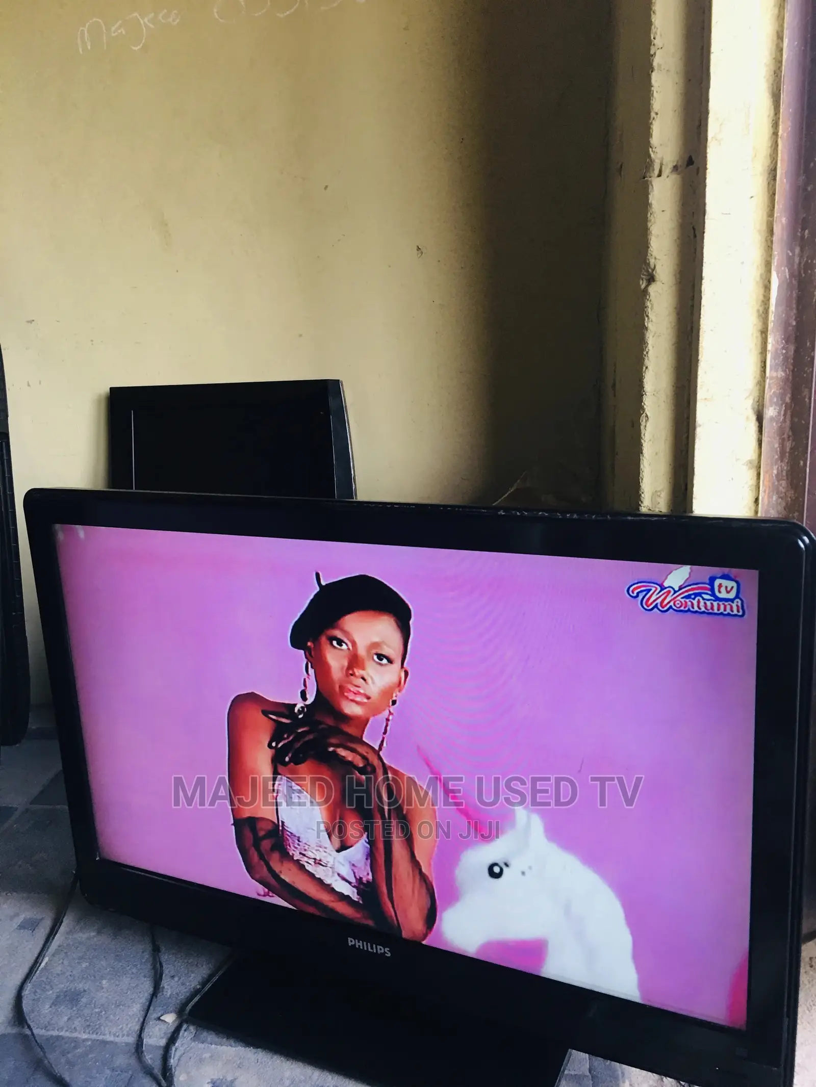 43inches Philips Tv