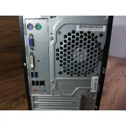 Desktop Computer Fujitsu Esprimo P557/E90+ 4GB Intel Core i3 HDD 500GB