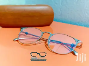 Spectacles/Frames