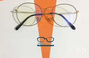 Spectacles/Frames