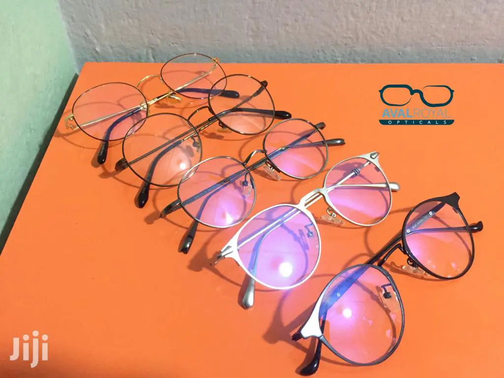 Spectacles/Frames