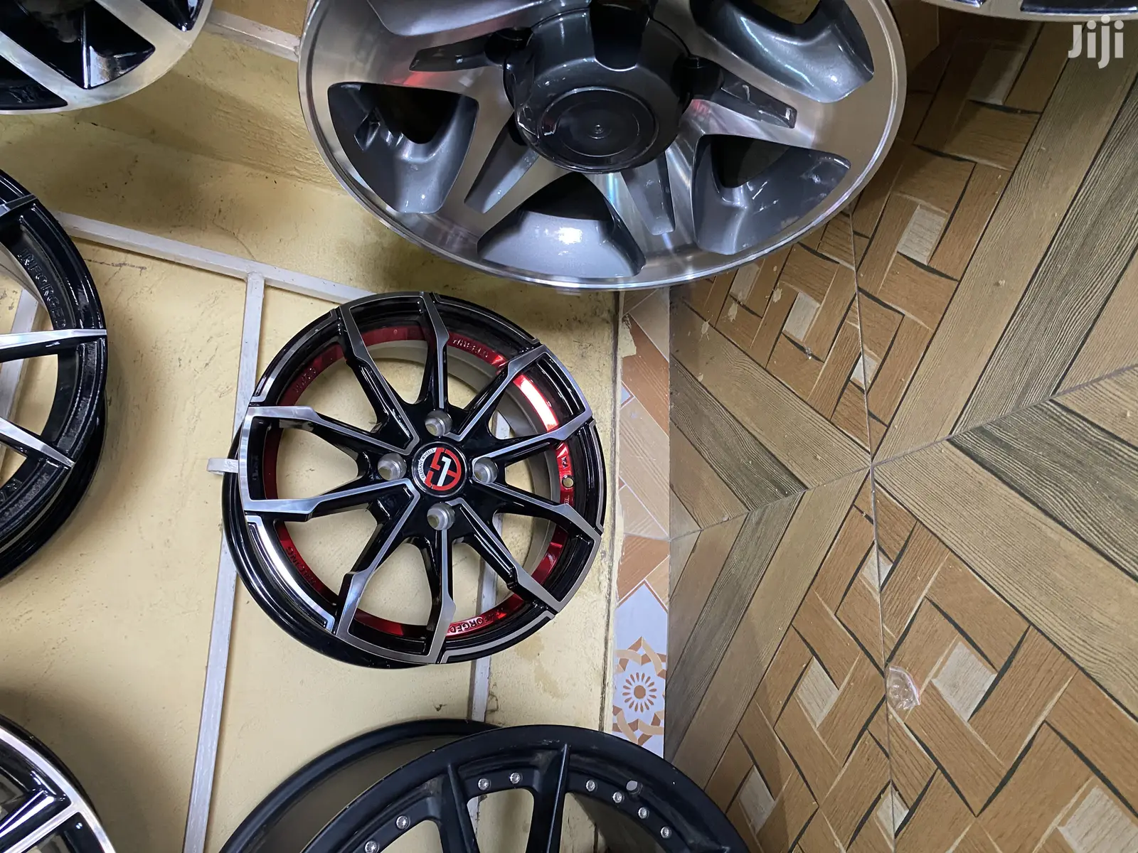 I Sell All Rims N Tyres