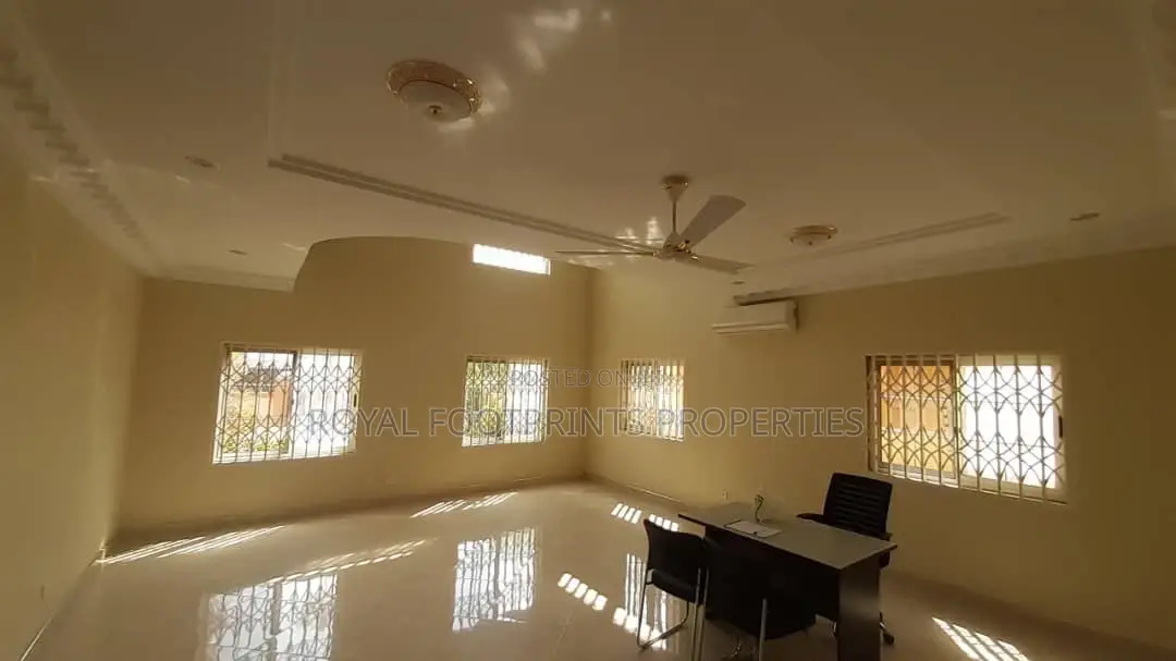 5bdrm House in Agbogba for sale