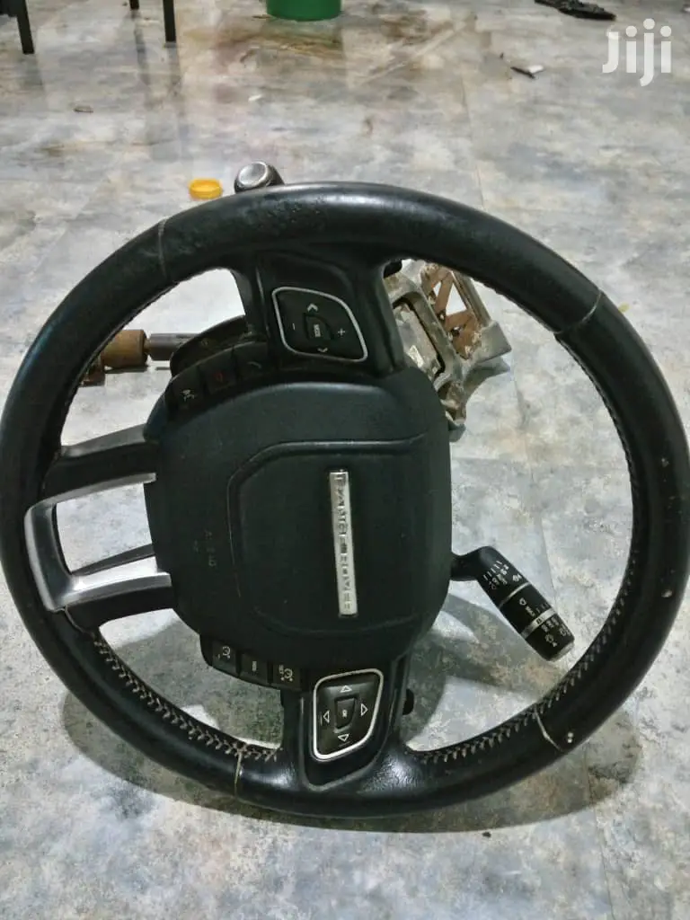 Range Rover Evoque STEERING WHEEL Including Airbag in Mataheko