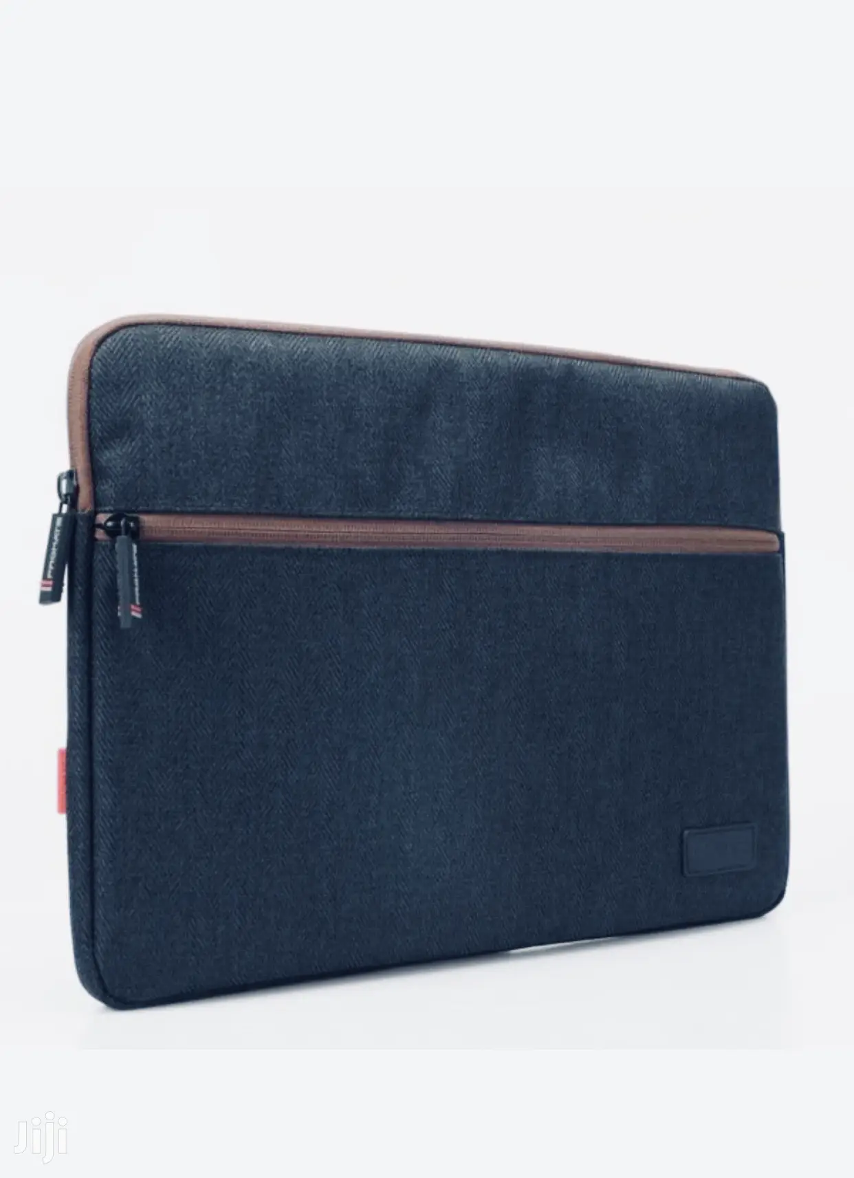 Promate Portfolio Lightweight Sleeve Water Protective Fabric