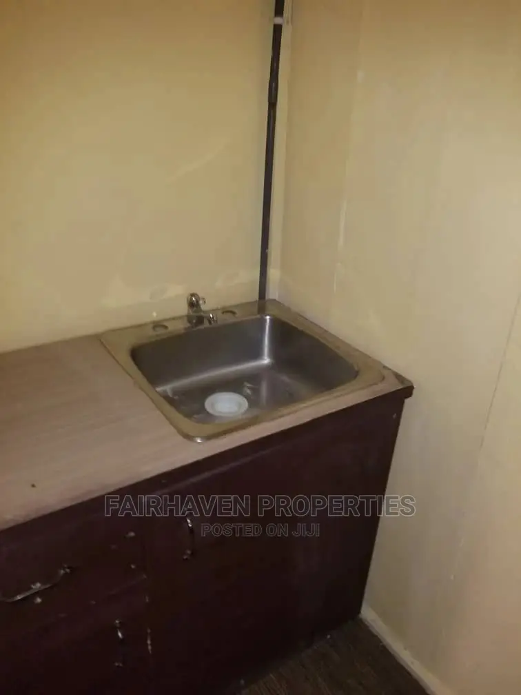 Furnished 1bdrm Block of Flats in Osu for rent