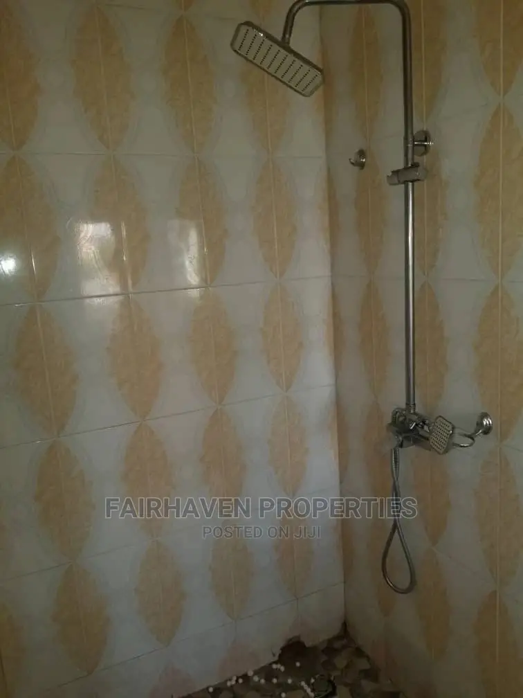 Furnished 1bdrm Block of Flats in Osu for rent