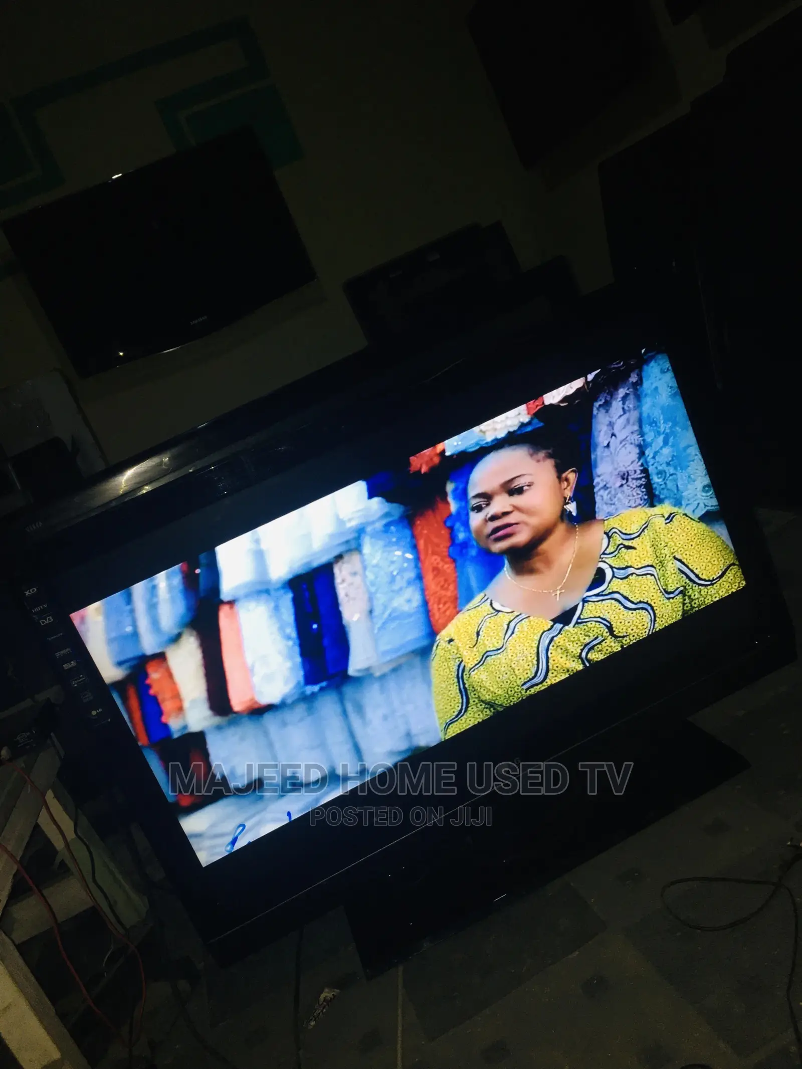 43inches LG LCD Digital Tv